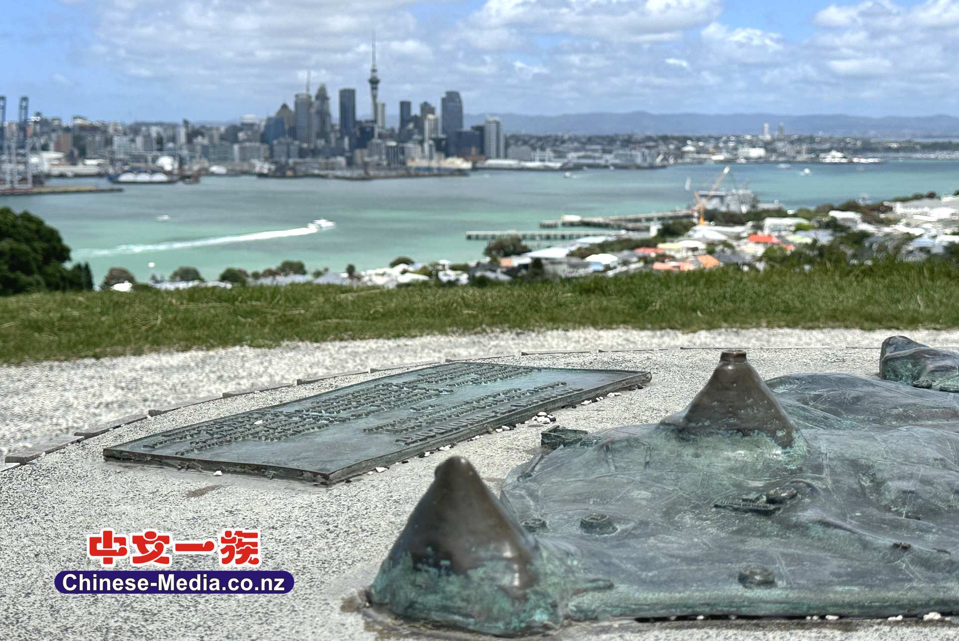 Devonport, 德文港, Disappearing Guns, 隱形大炮 , Mount Victoria , 維多利亞山, Victoria Road ,          中文一族傳媒新西蘭旅遊景點